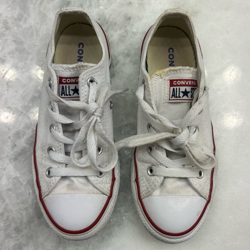 CONVERSE, Chuck Taylors, White, Kids, Size 1